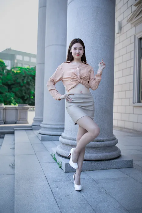 [Mzsock] NO.068 Liu Meiyun short skirt high heels beautiful legs outdoor shot street photography#[45P]-37