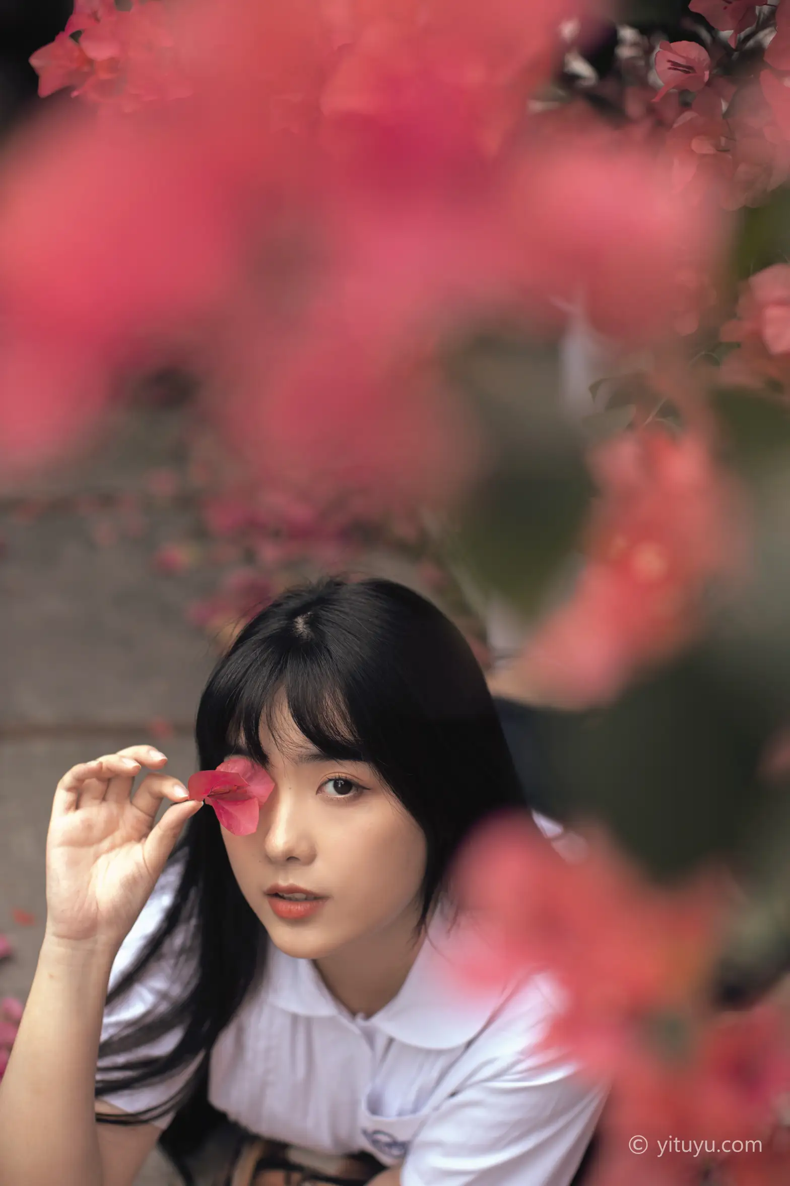 [YITUYU] 2021.04.28 Vol.046 – Flower Season Huang Ziqing#[27P]-15